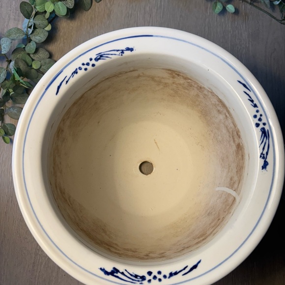 Blue and White Floral Vintage Chinese Ceramic Planter - Picture 6 of 10
